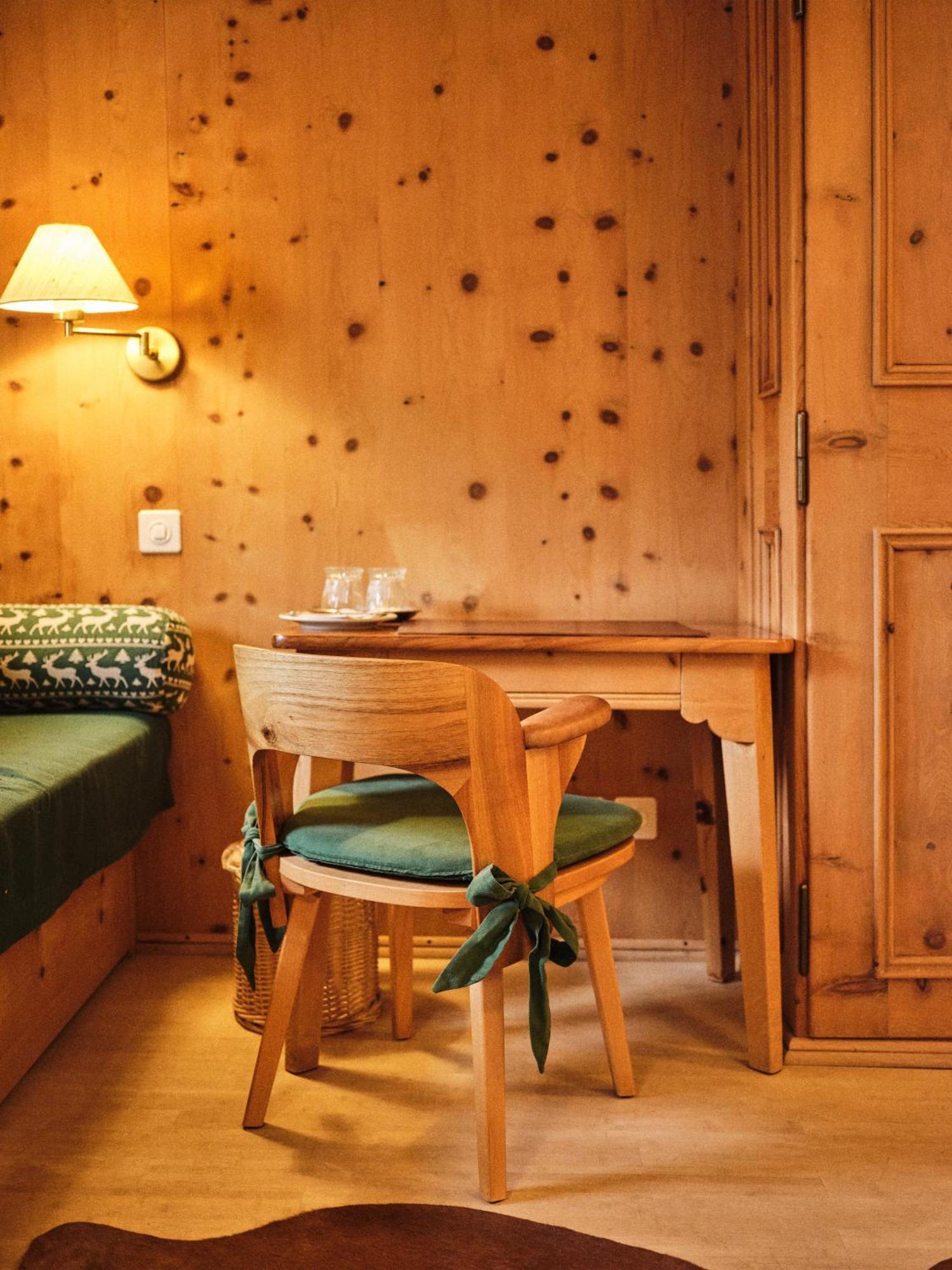 Hotel Chesa Grischuna Klosters-Serneus Extérieur photo