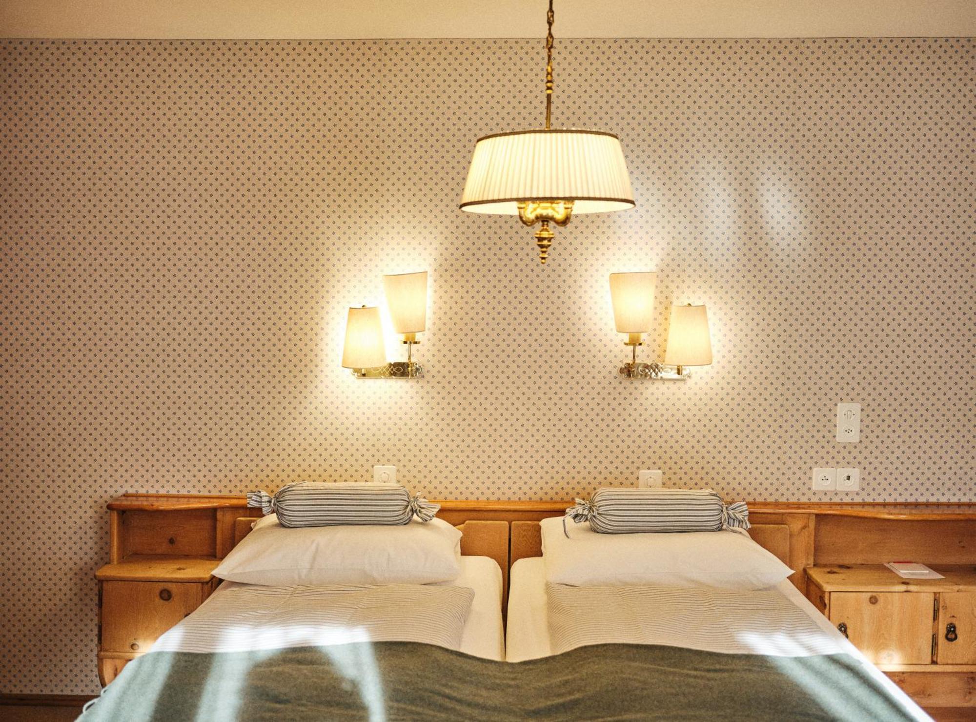 Hotel Chesa Grischuna Klosters-Serneus Extérieur photo